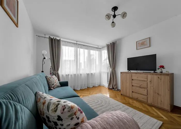 Warsaw Central Apt - 9Th Floor, Balcony, Tram&Bus - By Rentujemy